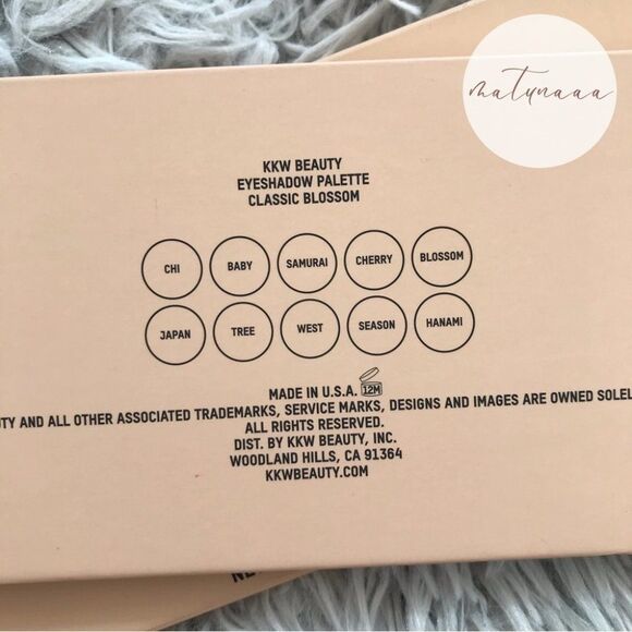 KKW Beauty Classic Blossom Eyeshadow Palette - Picture 3 of 3